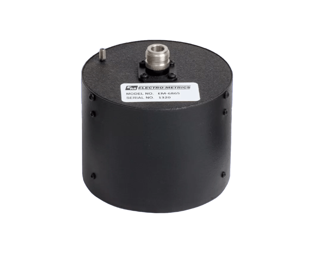2 GHz - 18 GHz<br>Wideband Omni-Directional Antenna<br>EM-6865