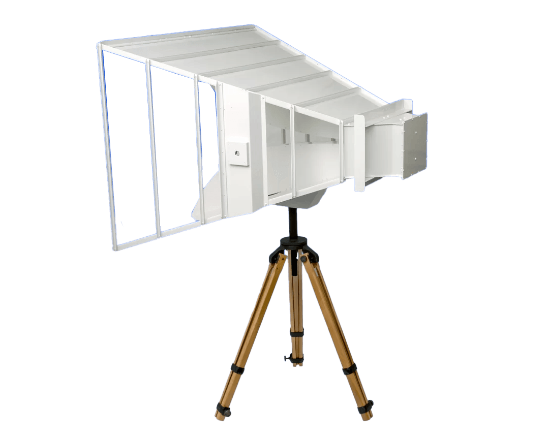 200 MHz - 2 GHz<br>Ridged Guide Directional Antenna<br>EM-6960